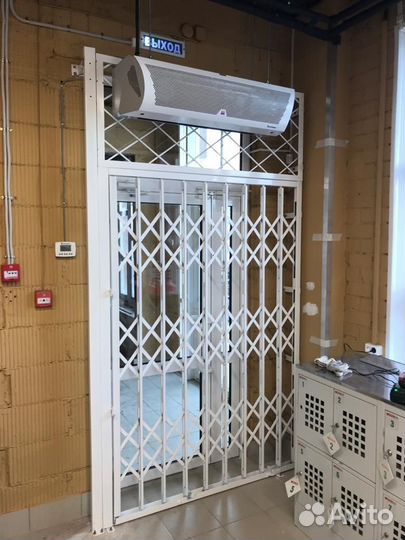 Раздвижные решётки на дверные и оконные проёмы