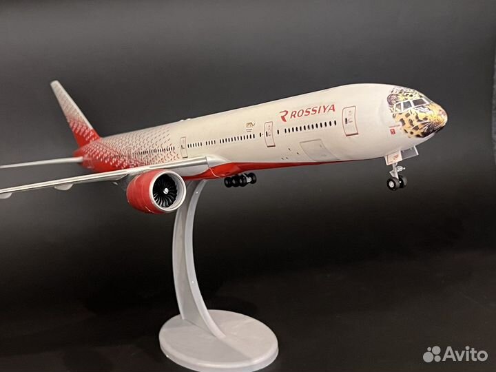 Модель самолёта boeing 777 Россия Леолёт боинг