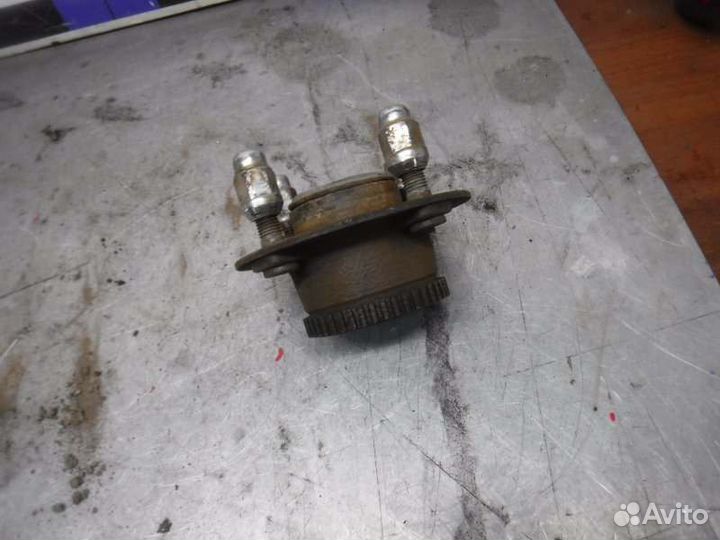 Ступица задняя правая Ford Mondeo 2 1.6 1997