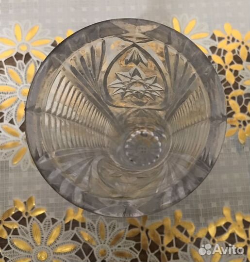 Хрустальная ваза