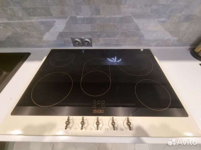 Продам новую варочную панель smeg