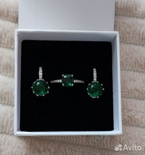 Серебряные серёжки и кольцо