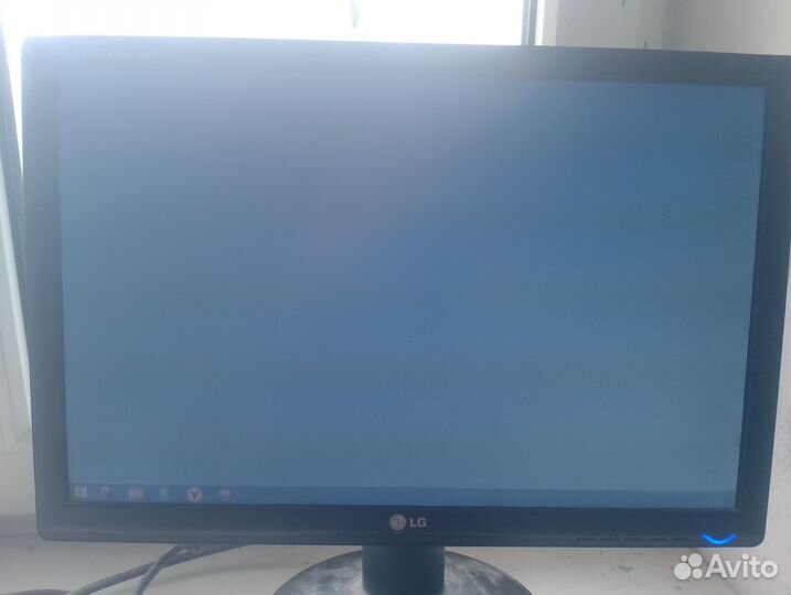 Монитор LG W1934S