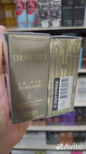 Trussardi limitless shopping via della spiga