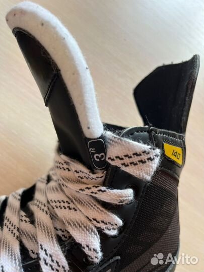 Хоккейные коньки bauer