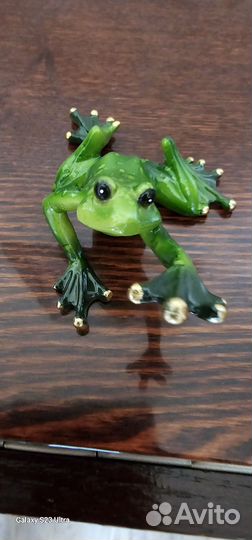 Лягушка фарфор