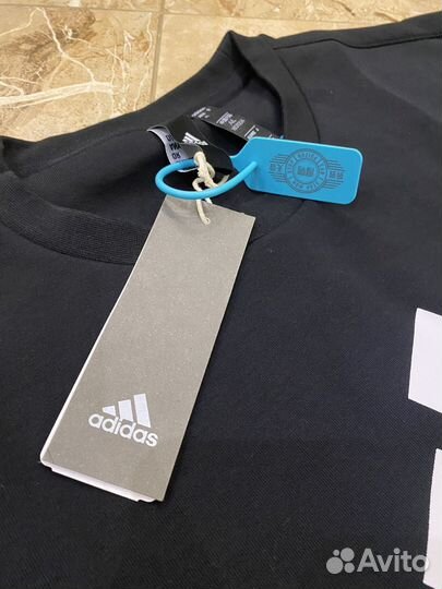 Свитшот adidas