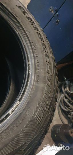 Bridgestone Blizzak DM-V1 225/65 R17 102R