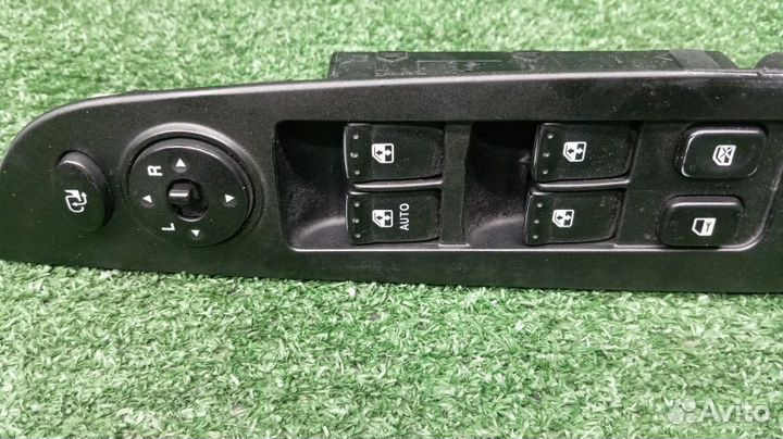 Блок управления стеклами Ssangyong Actyon Левый Передний