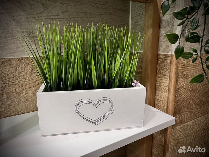 Травка в ящике