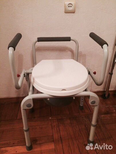 Стул туалетный для инвалидов