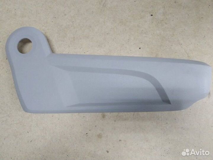 Крышка сиденья передняя правая Ford Mondeo 2000