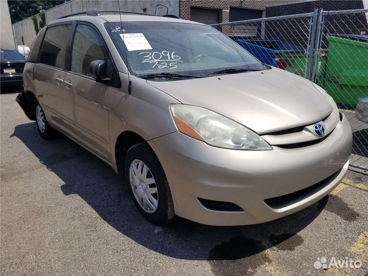 Разбор на запчасти Toyota Sienna 2