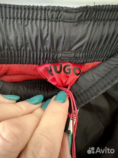 Шорты мужские hugo boss М