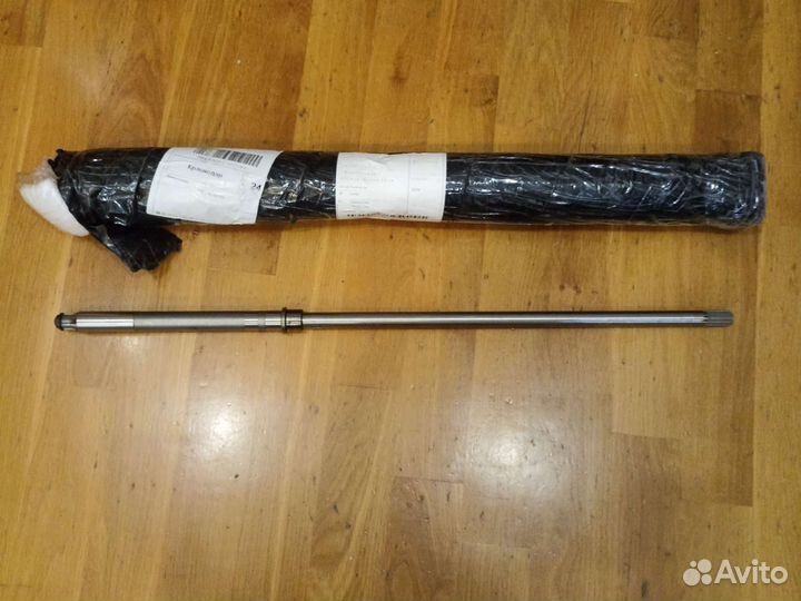 Вертикальный вал Yamaha (короткий) 61N-45510