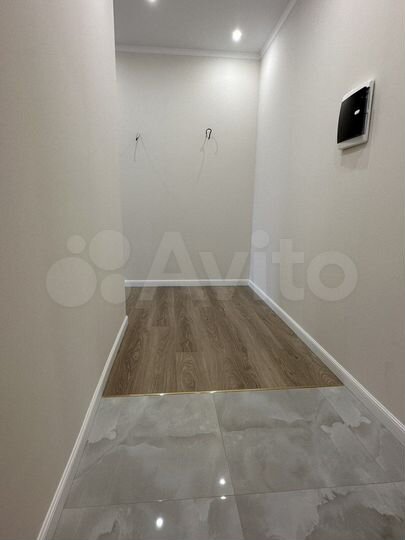 2-к. квартира, 57 м², 3/19 эт.