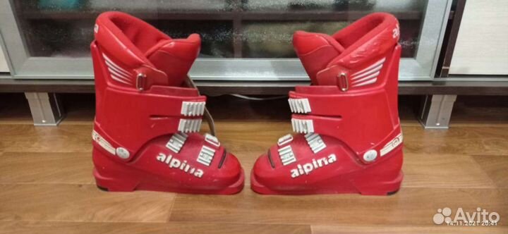 Горнолыжные ботинки детские