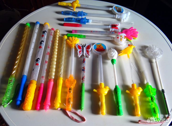 Светящие палочки,подвески,игрушки