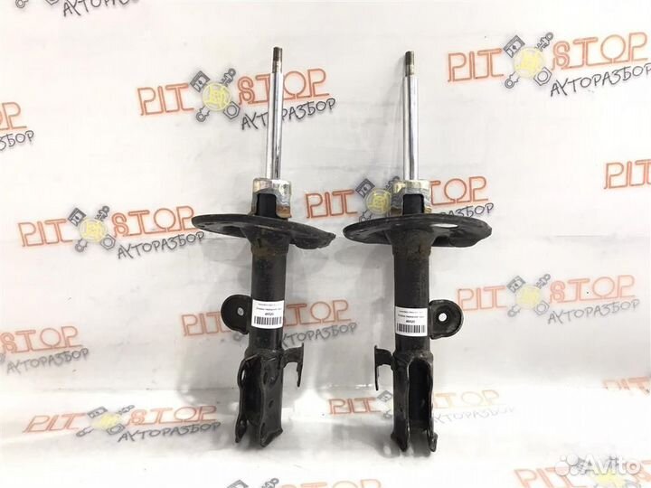 Стойки передние пара Toyota RAV4 (XA40) 2012 - 20