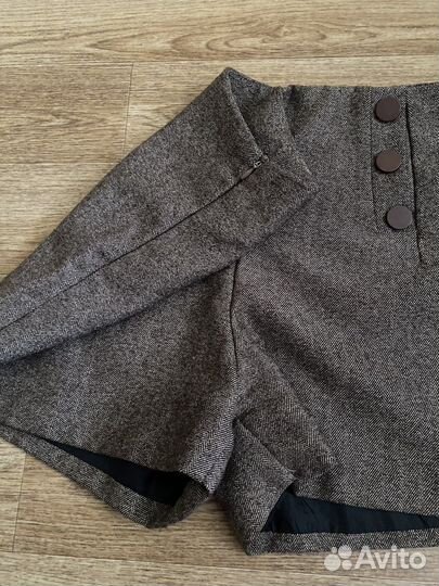 Шорты женские