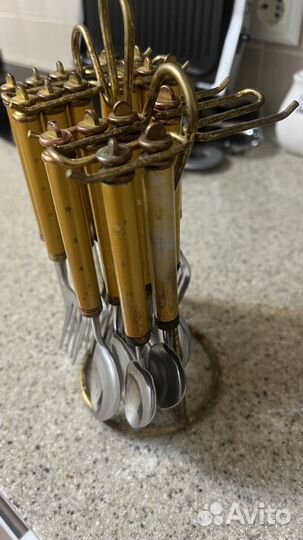 Столовые приборы