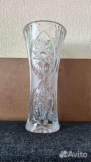 Хрустальная ваза