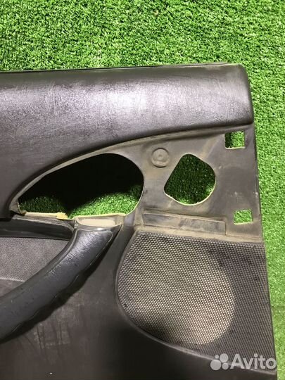 Обшивка задней левой двери Ford Focus 1 хэтчбек