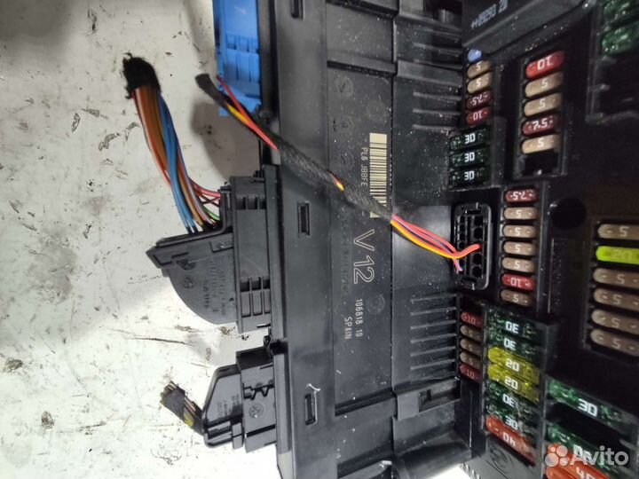 Блок предохранителей BMW f07 5 GT