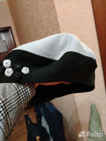 Серьги, берет, отдаю