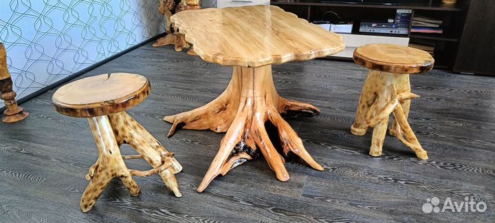 Стол со стульями из дерева ручная работа