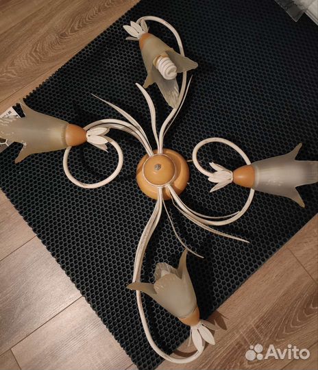 Люстра 4 рожка