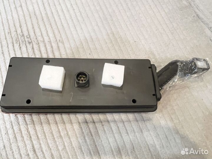 Фонарь задний левый с рогом на полуприцеп