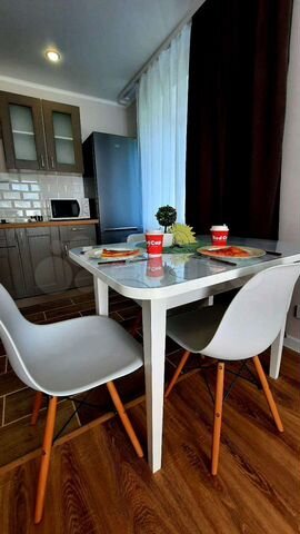 2-к. квартира, 46 м², 4/10 эт.