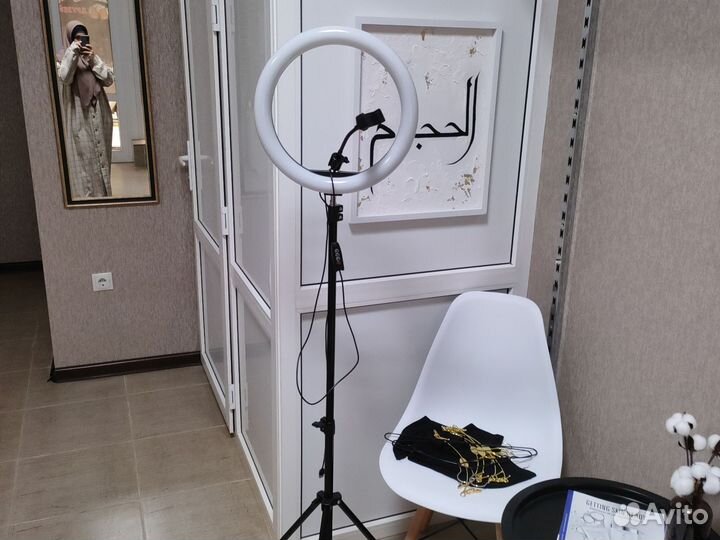 Кольцевая лампа со штативом