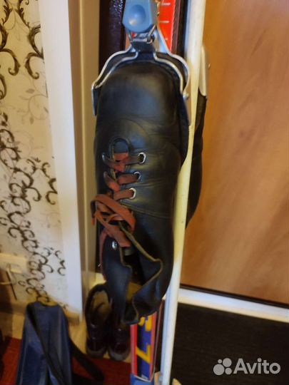 Лыжи с ботинками и палки б\у