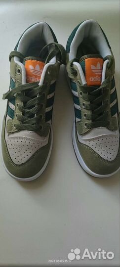 Кроссовки adidas