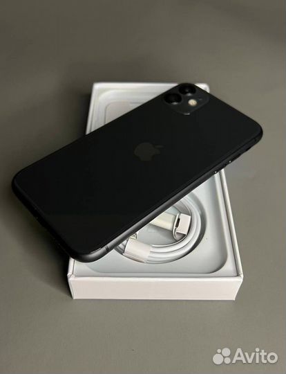 iPhone 11, 128 ГБ