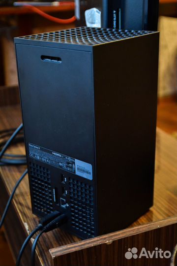 Игровая консоль Xbox Series X 1Tb ростест идеал