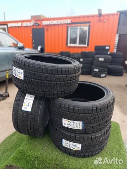 Triangle PL02 315/35 R20 110V