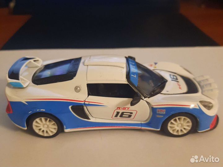 Машинка kinsmart, Lotus Exige R-GT