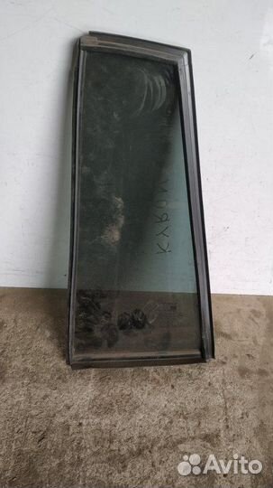 Стекло кузовное глухое заднее правое Ssang Yong