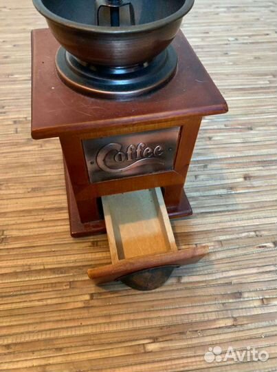Кофемолка ручная