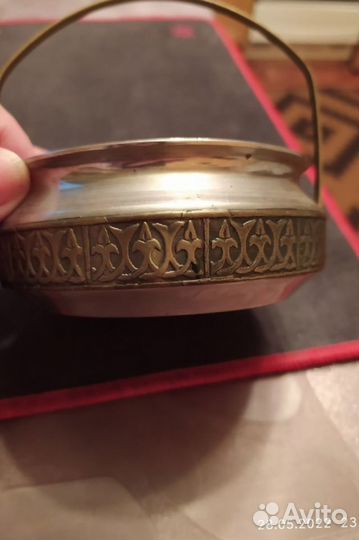 Кувшин и сахарница