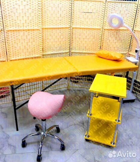 Кушетка для салона красоты