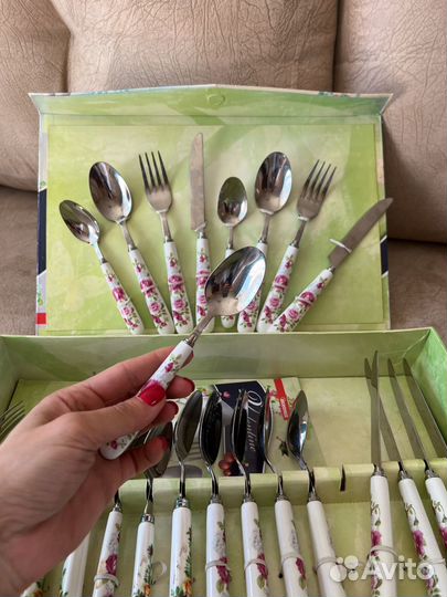 Набор столовых приборов на 6 персон