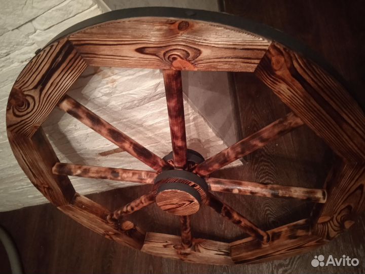 Колесо от телеги декор