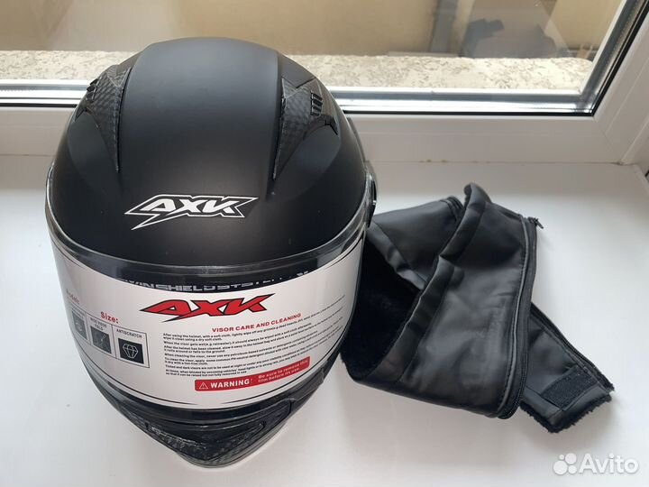 Шлем мотоциклетный черный новый