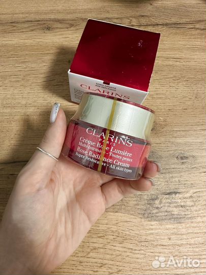Clarins creme rose lumiere