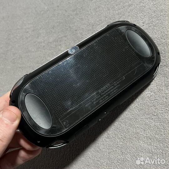 PlayStation Vita 8Gb (Henkaku)