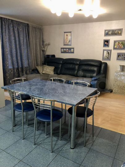 3-к. квартира, 89 м², 1/9 эт.